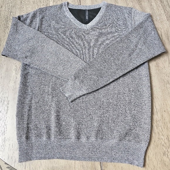 Leonardo Gavino Men's V-Neck Golf Sweater, Large Gray - Picture 3 of 3